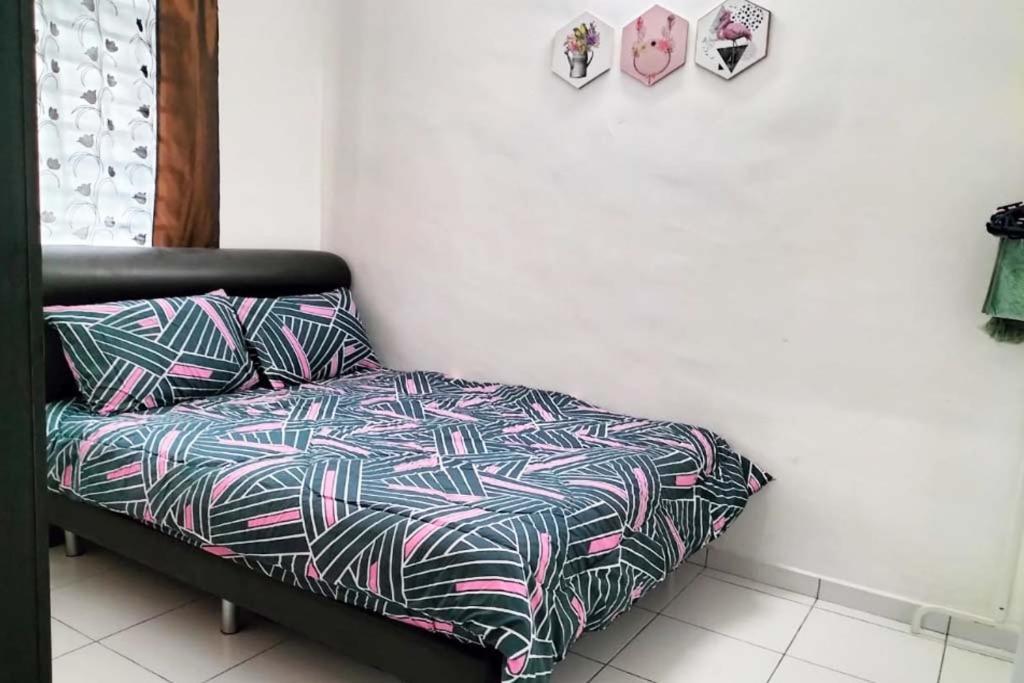 Iris 55 Corner Lot House Spacious Outdoor With Wi-Fi Johor Bahru Eksteriør billede